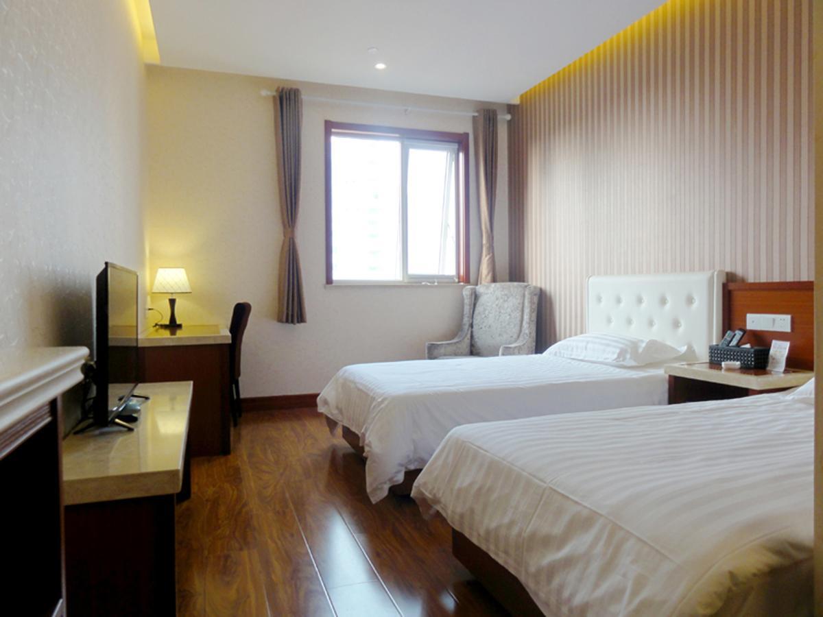 Hua Qi Kaiserdom Hotel Zhongshan Road St Michael'S Cathedral And Zhanqiao Pier Csingtao Kültér fotó